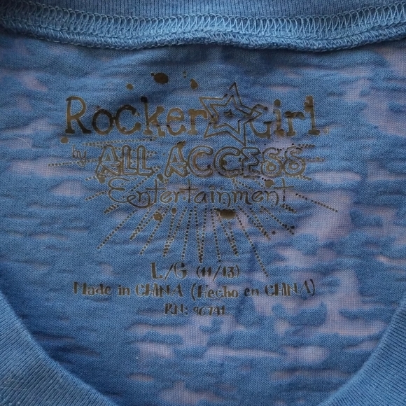 Rocker T-Shirt - Picture 2 of 3